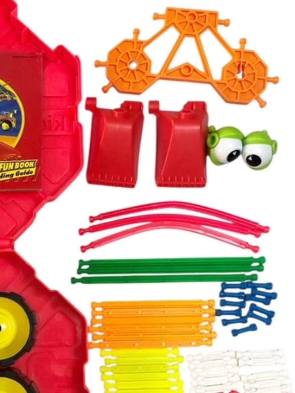 Kid K'NEX Vintage 71 Piece Rolling Rovers Complete Building Set 85020 Case Book